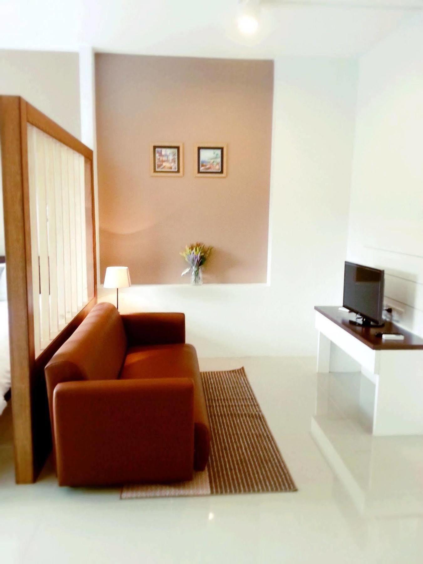 Wealth 30Th Hotell Bangkok Exteriör bild
